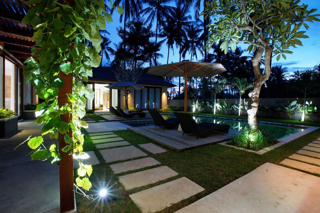 Bale Mandala Villas Senggigi Exterior photo