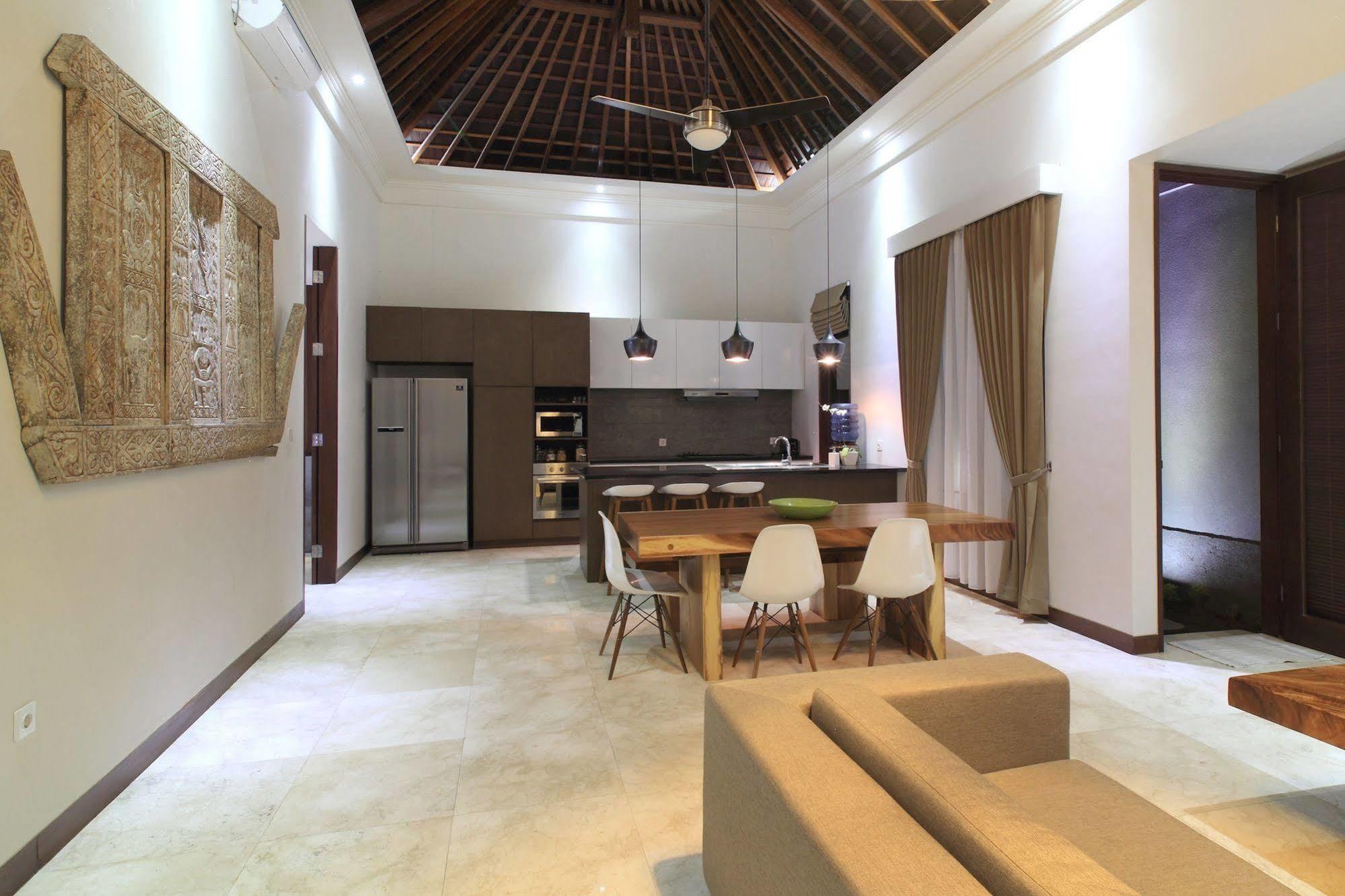 Bale Mandala Villas Senggigi Exterior photo